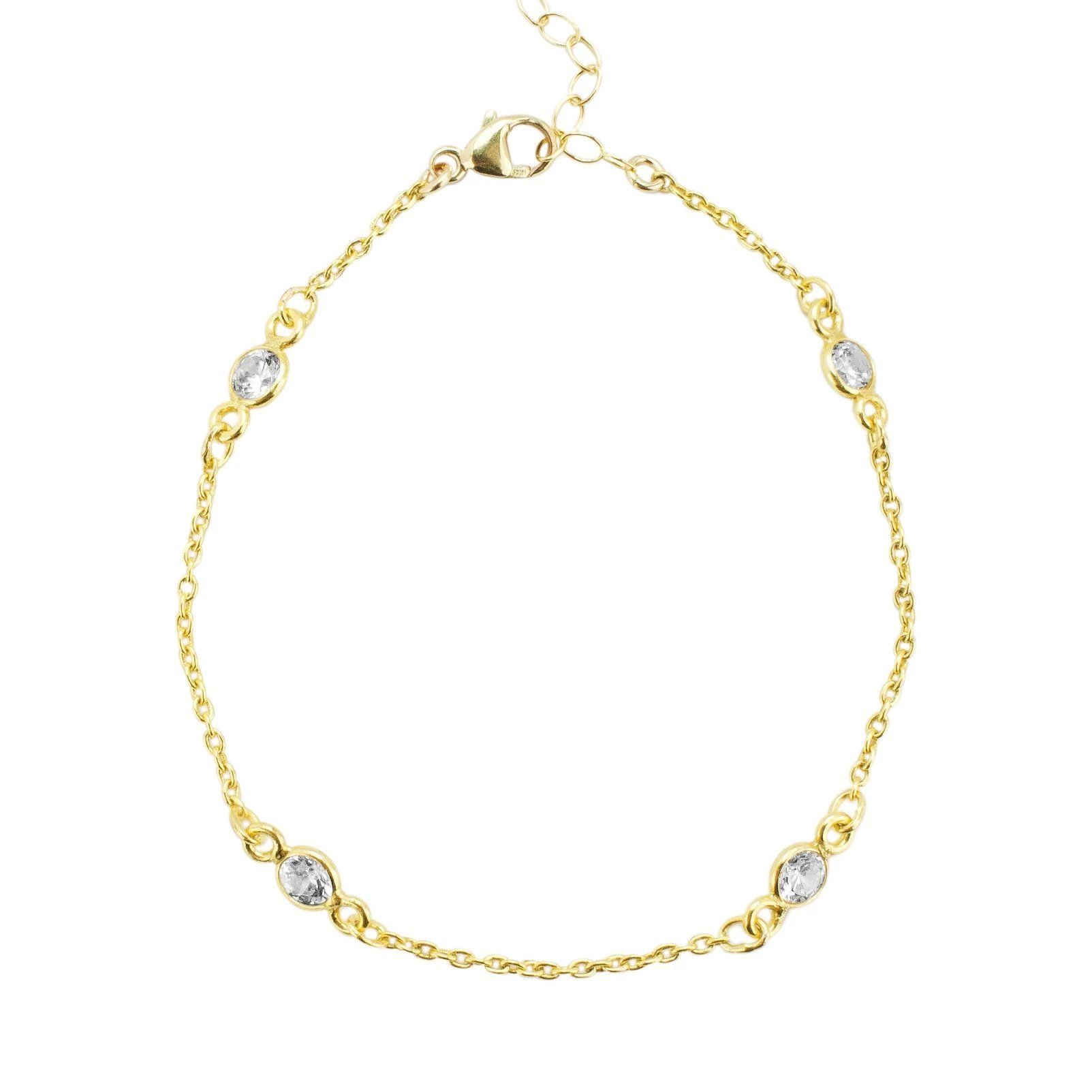 The Crystal Chain Bracelet is perfect for the woman who wants a classic sparkle layered in with their look.