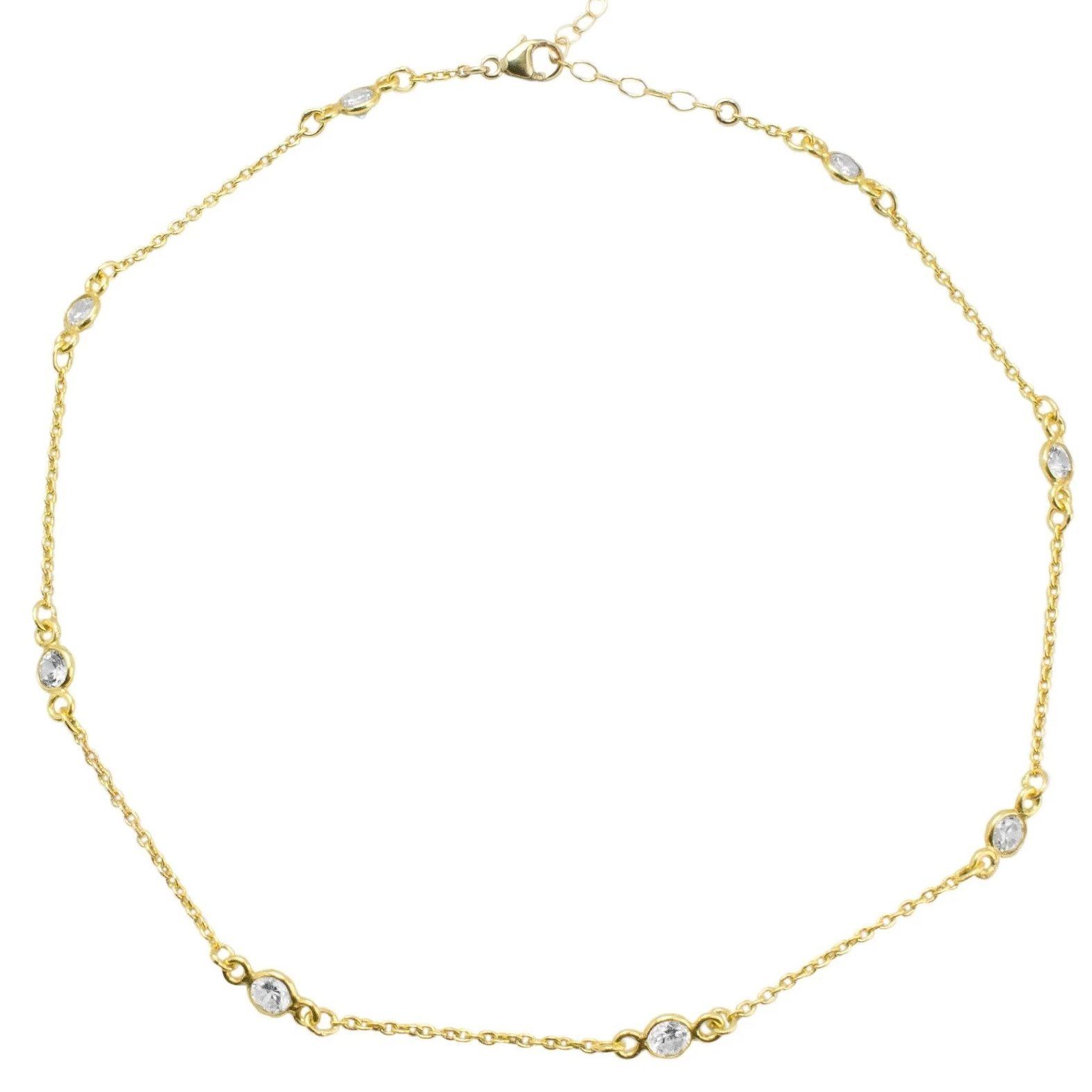 The Crystal Chain Choker Necklace is perfect for the woman who wants a classic sparkle layered in with their look.