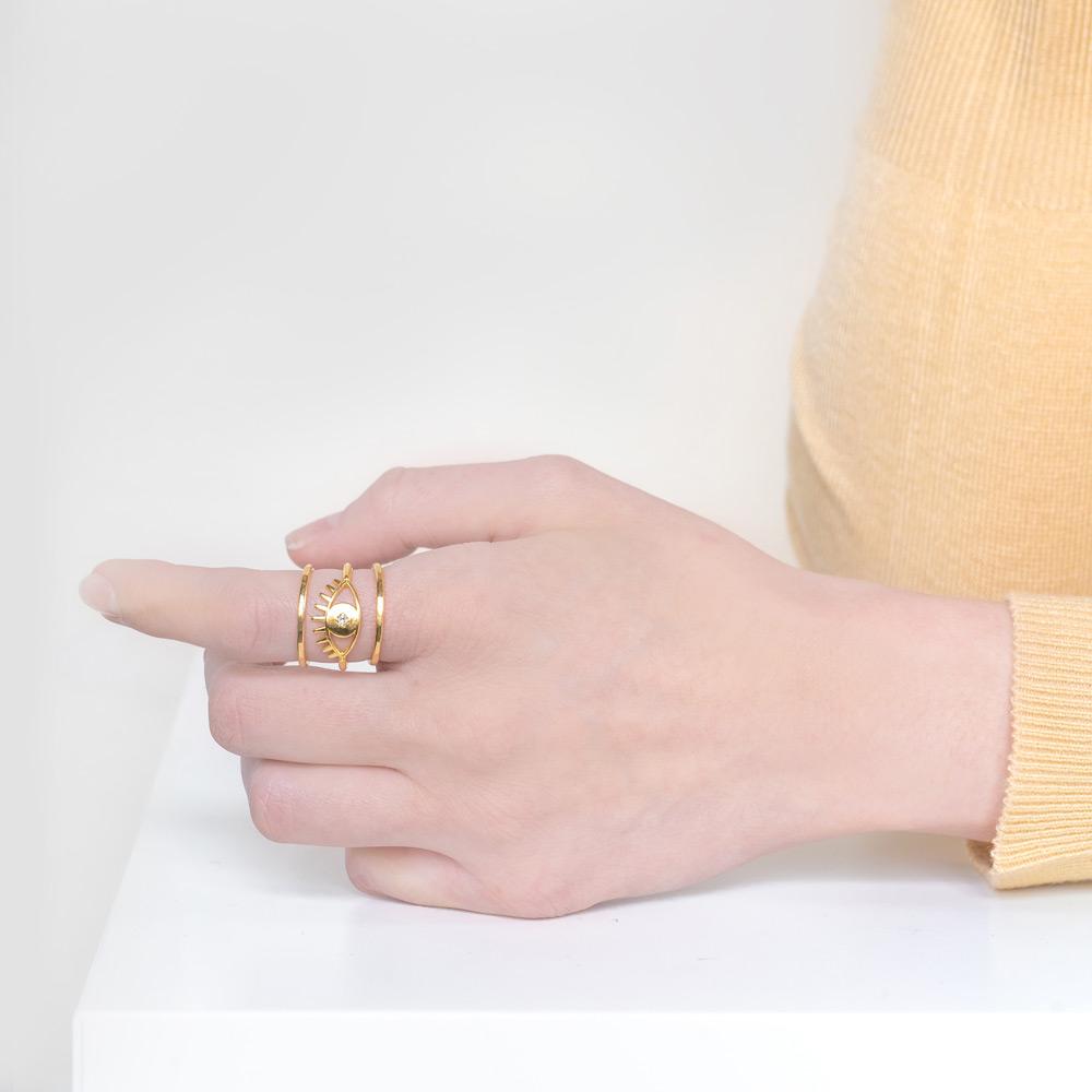 Good vibes. Lucky charm. Protector of evil spirits. No matter which way you put it, the Evil Eye Ring Stack is a good omen and carries only well wishes along with it.