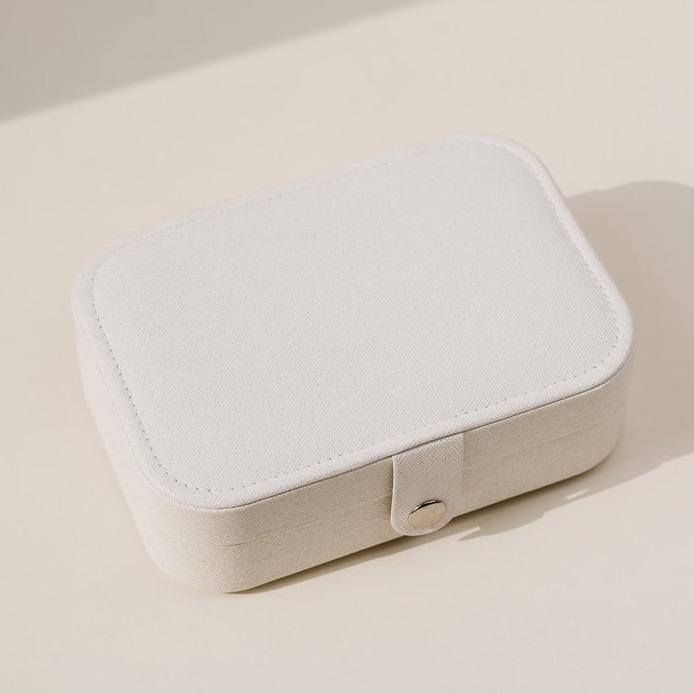Jewelry Case, travel case to organize your jewelry, white Katie Dean Jewelry
