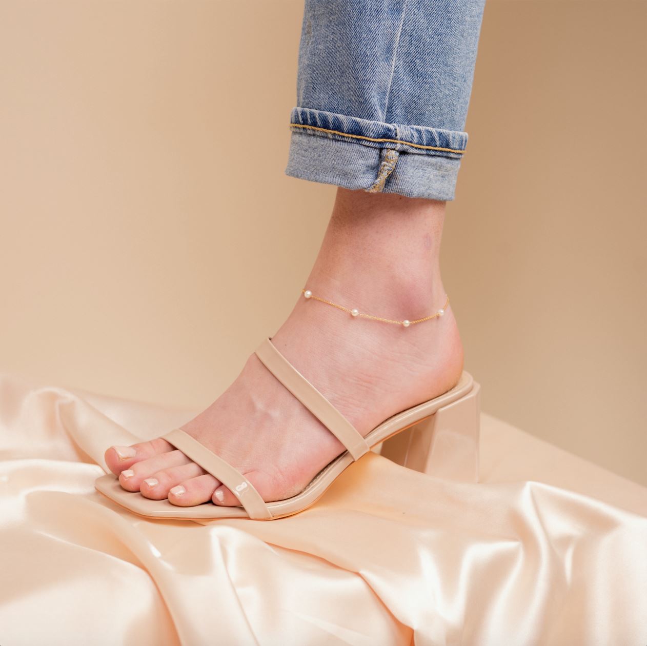 Pearl Anklet, handmade by Katie Dean Jewelry