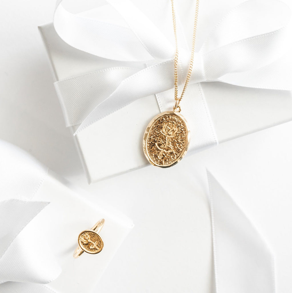 Dainty Jewelry Gift Guide